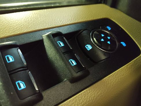 Used 2018 Ford F150 XLT w/ Equipment Group 302A Luxury image 27