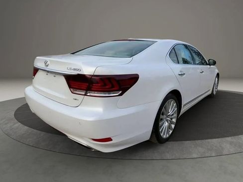 Used 2015 Lexus LS 460 AWD w/ Comfort Package image 4