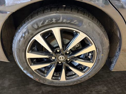 Used 2018 Nissan Altima 2.5 SV image 35