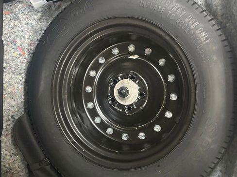 Used 2024 Honda CR-V EX-L image 12