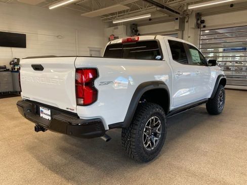 New 2026 Chevrolet Colorado ZR2 w/ Technology Package AWD/4WD image 5