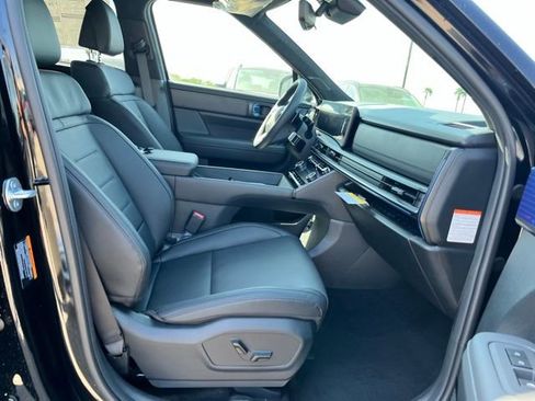 New 2026 Hyundai Santa Fe Calligraphy w/ Tow & Go Package AWD/4WD image 23