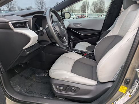 Used 2020 Toyota Corolla XSE image 12