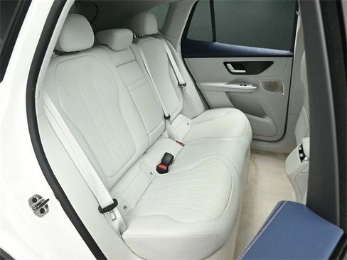 Used 2023 Mercedes-Benz EQE 500 4MATIC SUV image 18