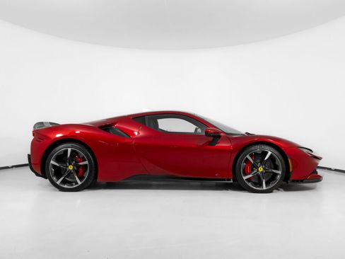 Used 2023 Ferrari SF90 Stradale image 10