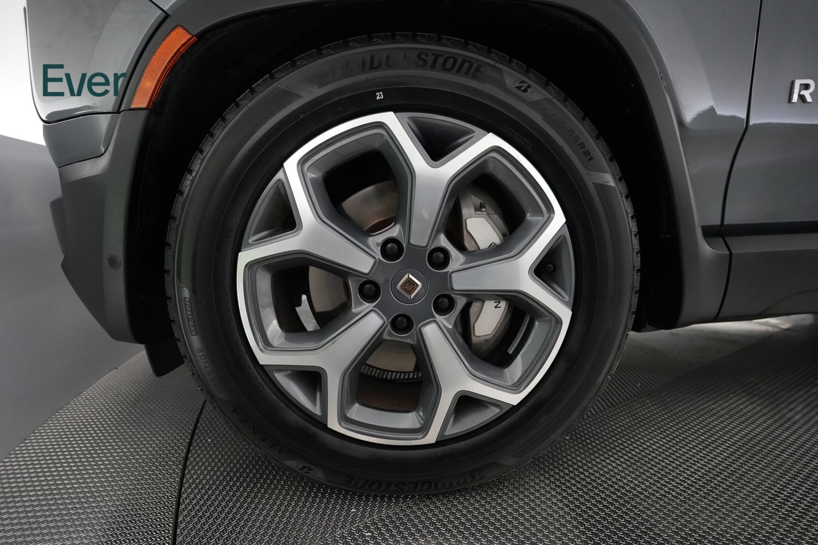 Used 2024 Rivian R1T Adventure Dual AWD/4WD image 19