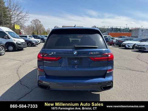 Used 2020 BMW X7 M50i image 6