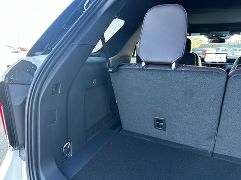 New 2026 Ford Explorer Platinum image 44