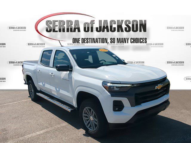 Used 2026 Chevrolet Colorado LT w/ LT Convenience Package AWD/4WD image 2