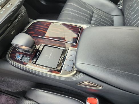 Used 2019 Lexus LS 500 image 20