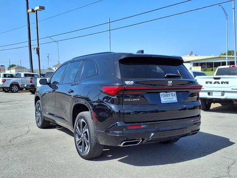 Used 2025 Buick Enclave Sport Touring FWD image 20