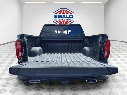 New 2026 GMC Sierra 1500 AT4 w/ AT4 Premium Package AWD/4WD image 5
