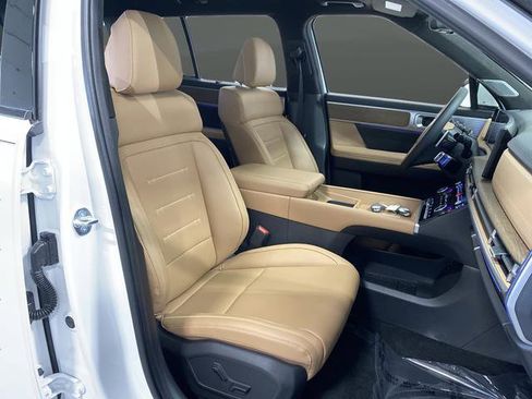 Used 2026 Hyundai Santa Fe Calligraphy image 32