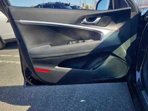 Used 2019 Genesis G70 2.0T Advanced RWD image 20