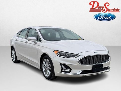 Used 2020 Ford Fusion Energi Titanium image 4