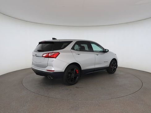 Used 2020 Chevrolet Equinox LT image 18