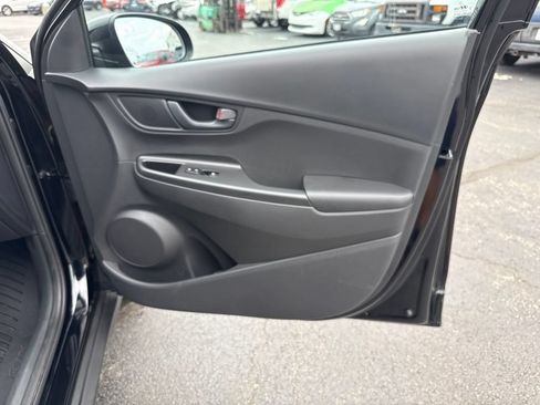 Used 2023 Hyundai Kona SE AWD/4WD image 34