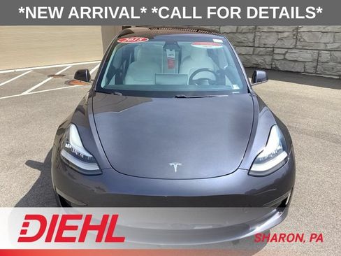 Used 2018 Tesla Model 3 Long Range AWD/4WD image 3