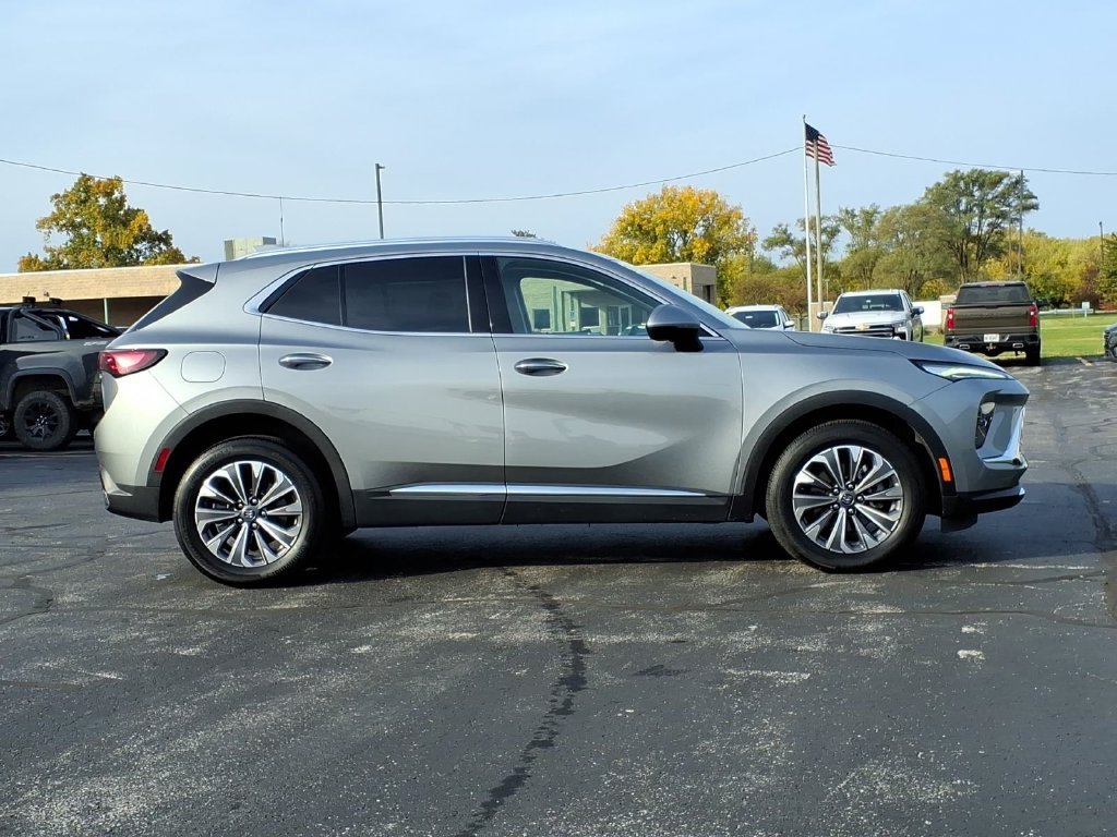 Used 2024 Buick Envision Preferred AWD/4WD image 15