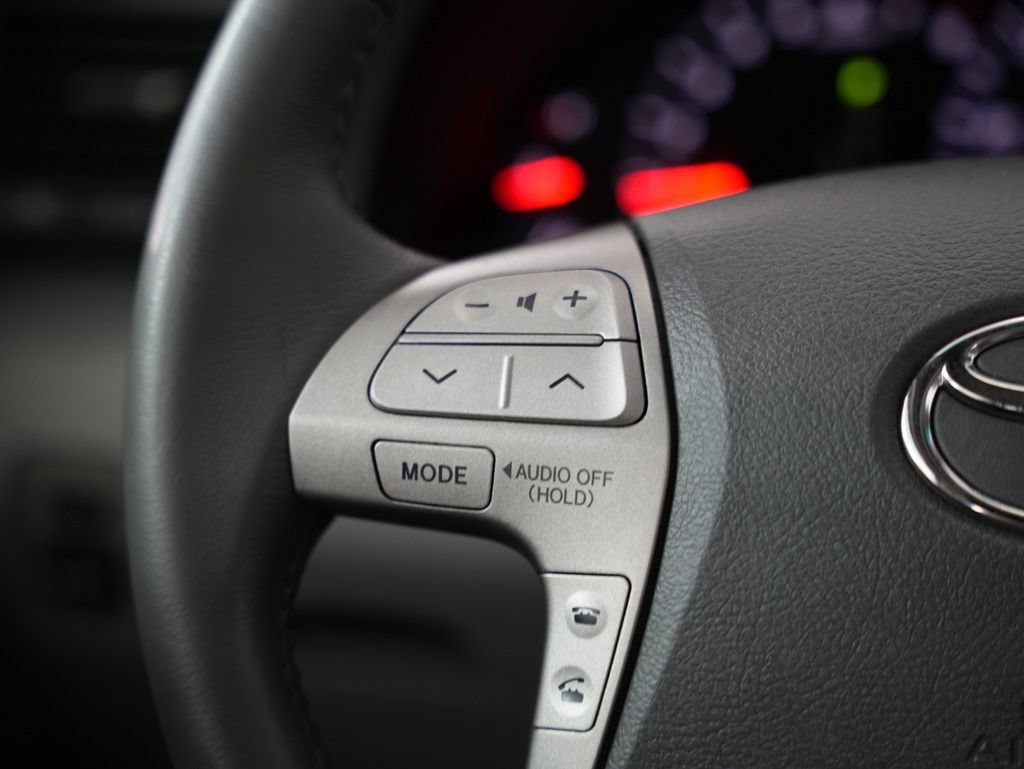 Used 2009 Toyota Camry SE FWD image 12