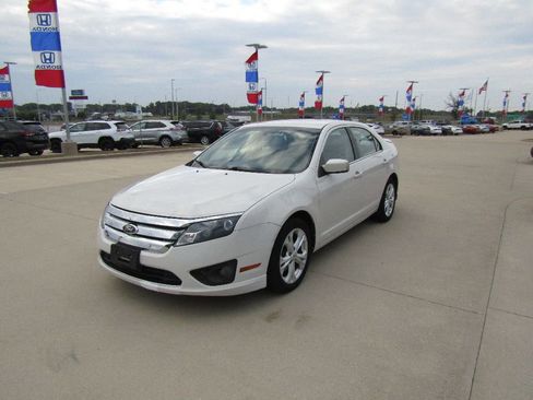 Used 2012 Ford Fusion SE image 1