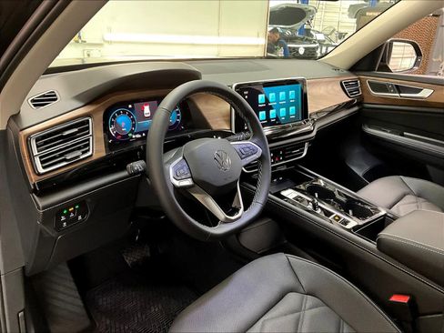 New 2026 Volkswagen Atlas SE AWD/4WD image 6