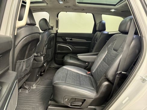 Used 2022 Kia Telluride SX w/ SX Prestige Package image 20