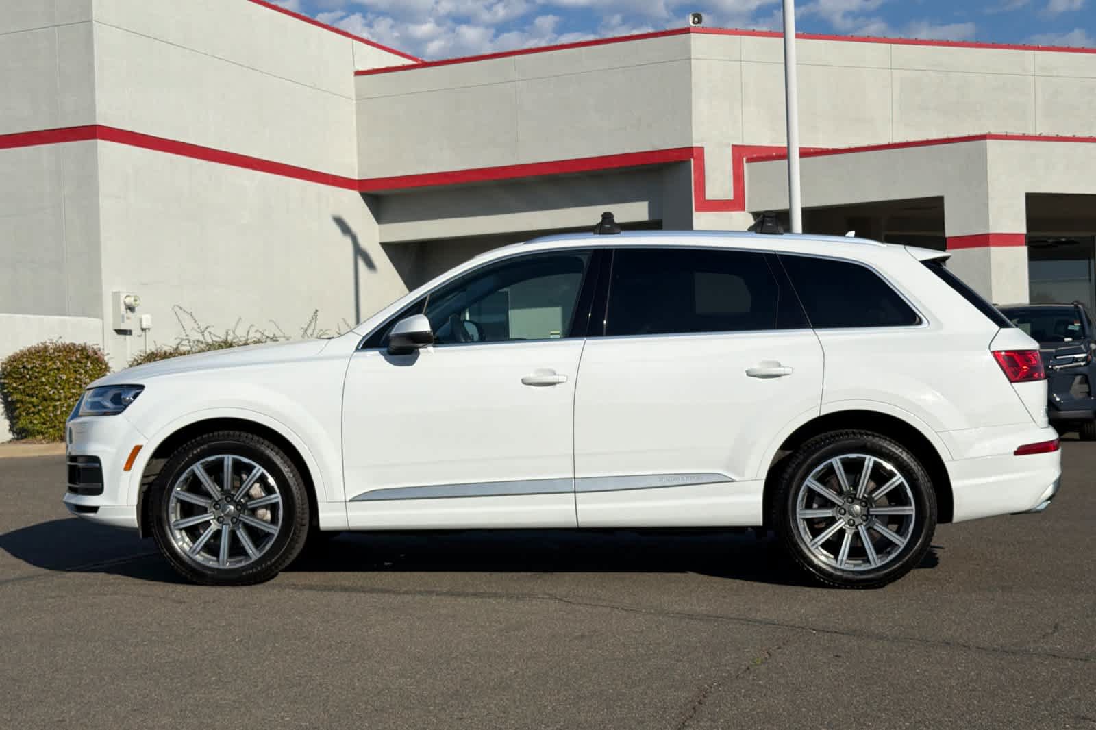 Used 2018 Audi Q7 3.0T Premium Plus AWD/4WD image 9