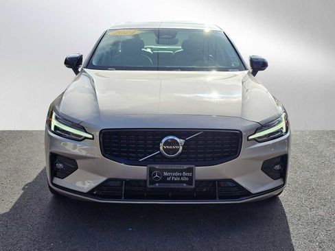 Used 2024 Volvo S60 B5 Plus image 8