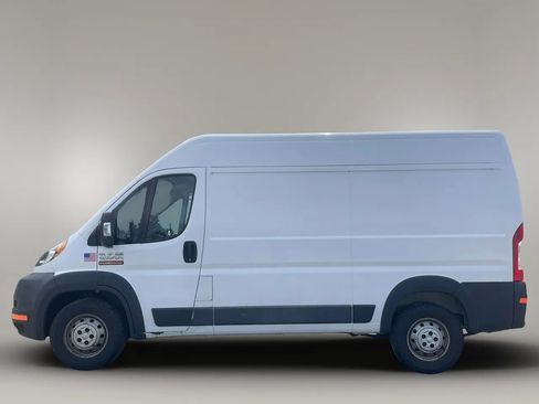 Used 2017 RAM ProMaster 2500 w/ Mopar Trailer Tow Group image 3