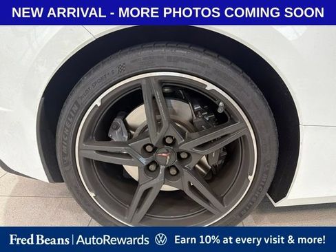 Used 2020 Chevrolet Corvette Stingray Preferred Cpe w/ 2LT Preferred Equipment Group RWD image 16