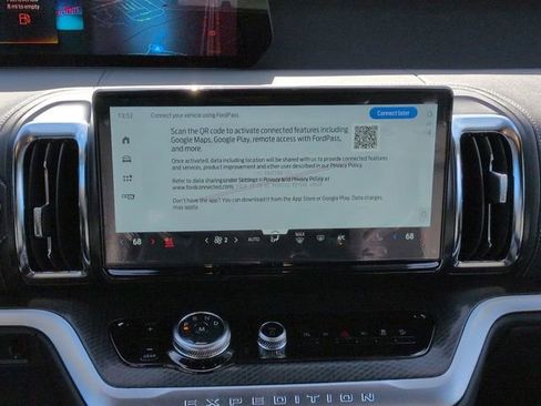 New 2025 Ford Expedition Platinum w/ Stealth Performance Package image 18