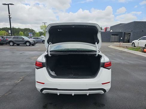 Used 2025 Nissan Sentra S FWD image 17