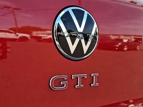Used 2024 Volkswagen GTI SE FWD image 29
