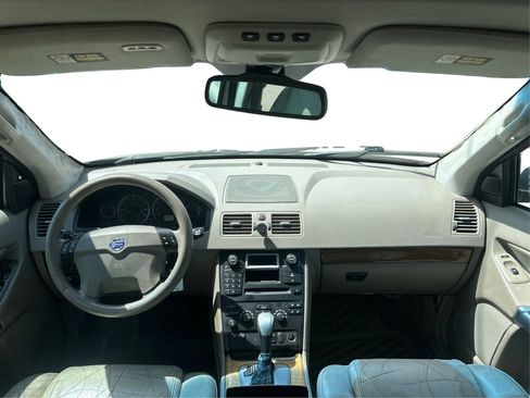 Used 2004 Volvo XC90 2.5T image 28