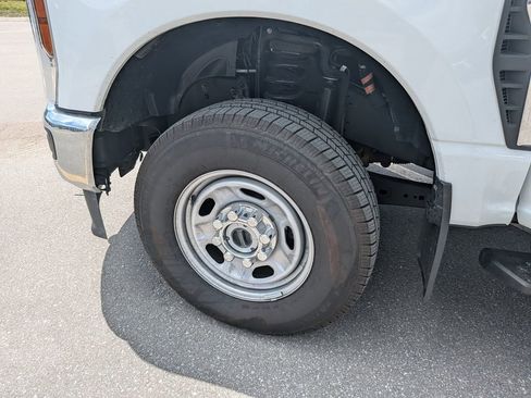 Certified 2025 Ford F350 XL w/ XL Chrome Package AWD/4WD image 36