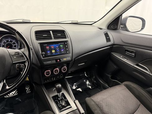 Used 2019 Mitsubishi Outlander Sport SP 2.0 image 13