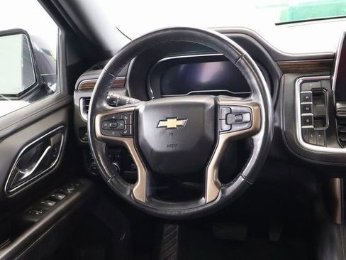 Used 2022 Chevrolet Suburban High Country w/ Premium Package image 28