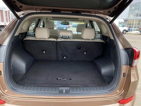 Used 2016 Hyundai Tucson Limited w/ Option Group 03 image 6