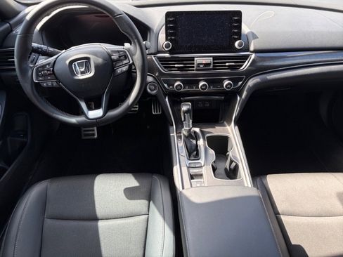 Used 2022 Honda Accord Sport image 10