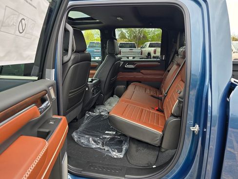 New 2026 GMC Sierra 2500 Denali Ultimate w/ Snow Plow Prep/Camper Package AWD/4WD image 26