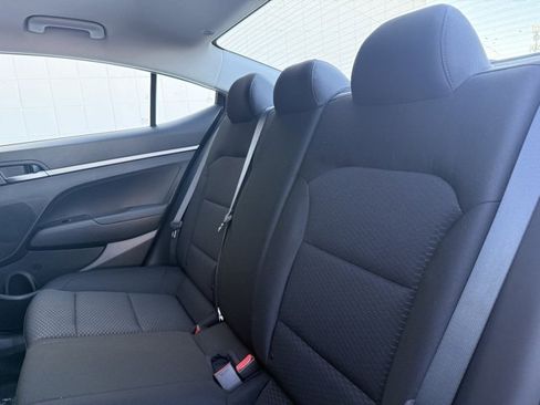 Used 2020 Hyundai Elantra SE w/ Cargo Package (C1) image 31