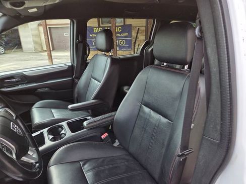 Used 2020 Dodge Grand Caravan GT image 11