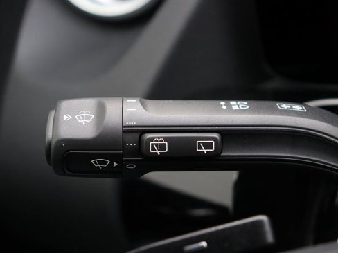 New 2025 Mercedes-Benz GLA 250 image 40