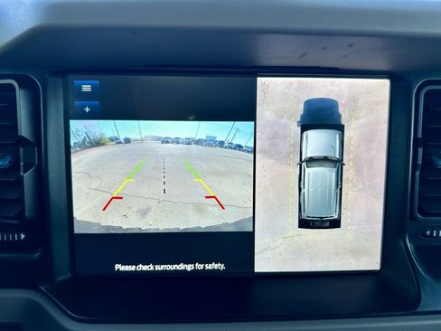 Used 2023 Ford Bronco Wildtrak image 24