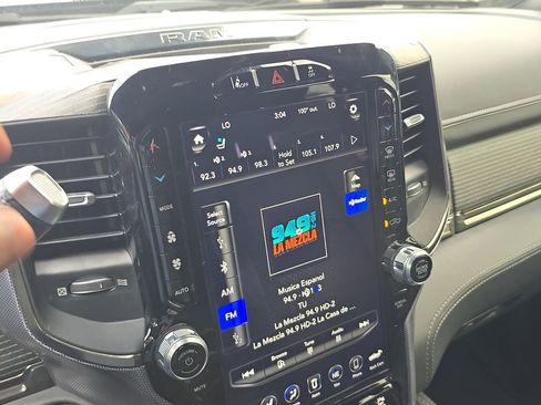 Used 2020 RAM 2500 Limited image 25