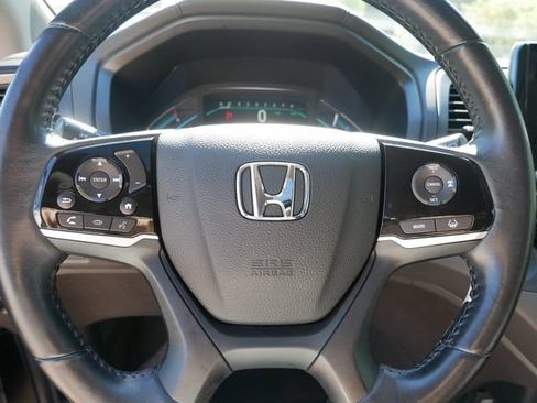 Used 2018 Honda Odyssey Touring image 17