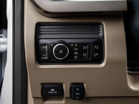 Used 2026 Ford F450 Platinum w/ Platinum Plus Package image 22