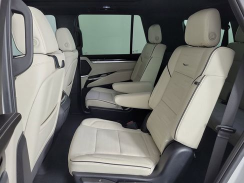 Certified 2025 Cadillac Escalade Sport w/ Touring Package AWD/4WD image 12