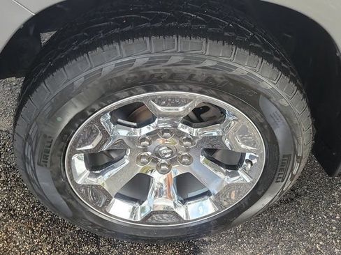 Used 2019 RAM 1500 Big Horn RWD image 9